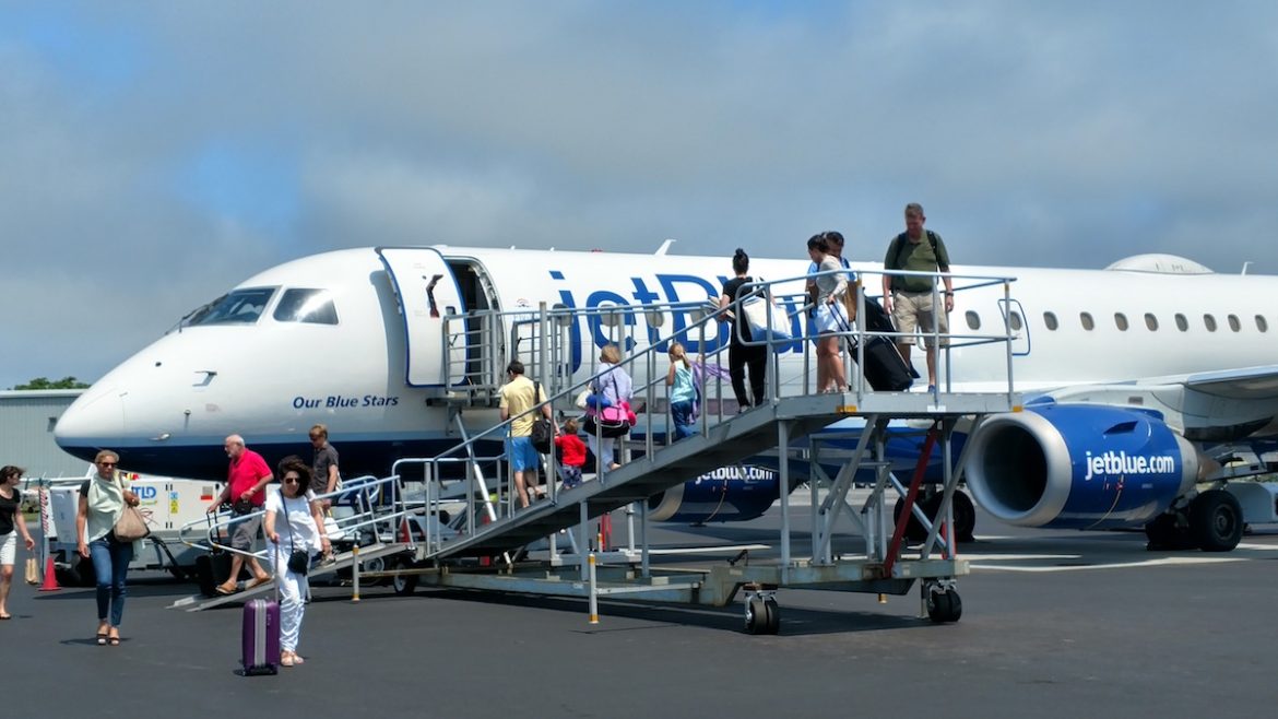 1 Reason to Fly on JetBlue Girl on the Go