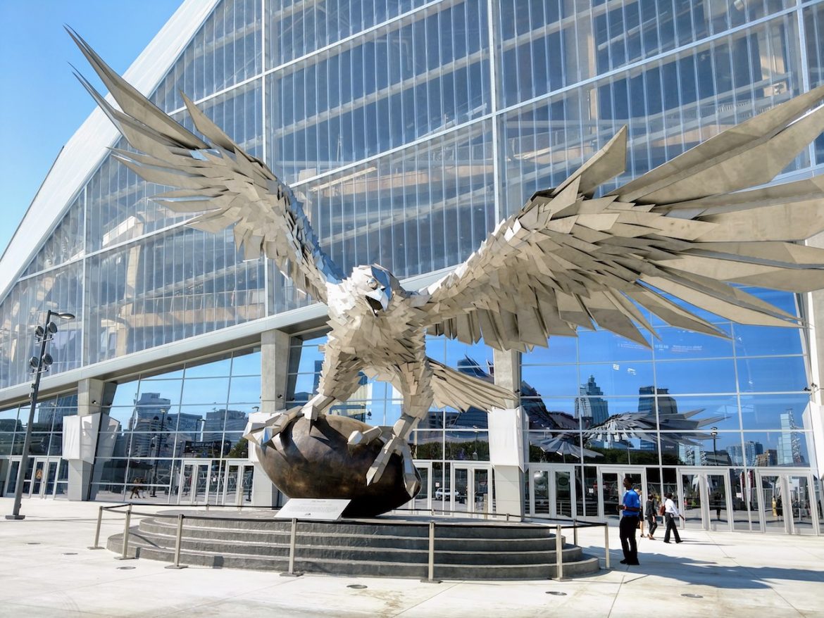 Falcons statue, Atlanta Falcons stadium